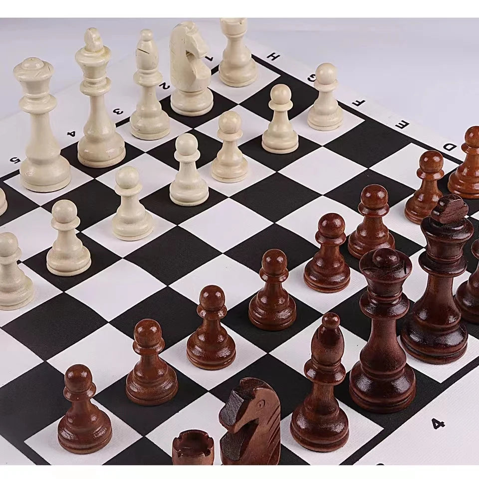 Classic Wooden Chess Set — 110 mm King.